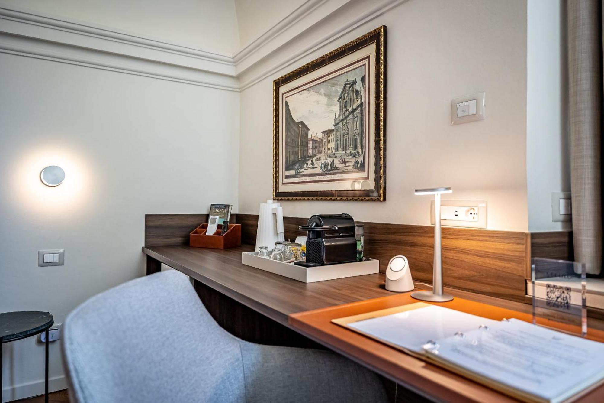 Dimora Collection - Le Corti - Boutique Luxury Suites In A Restored 13Th Century Convent, With Sauna And Gym (Adults Only) Florence Exterior photo